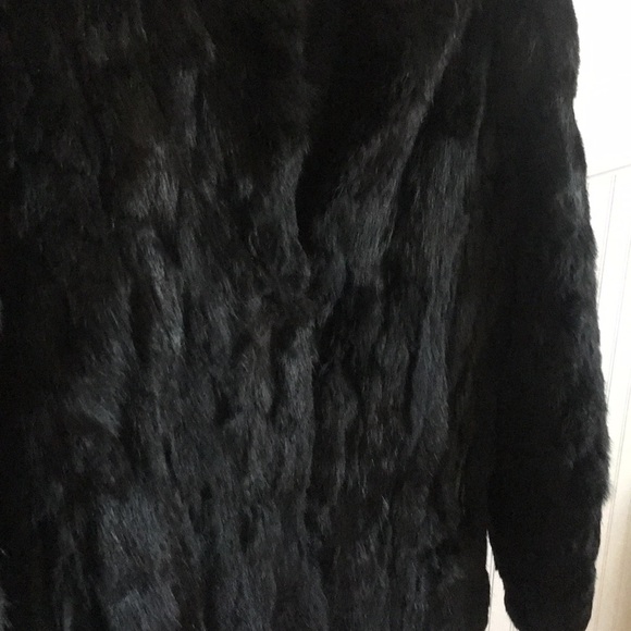 100% Rabbit Fur Coat - Picture 6 of 8
